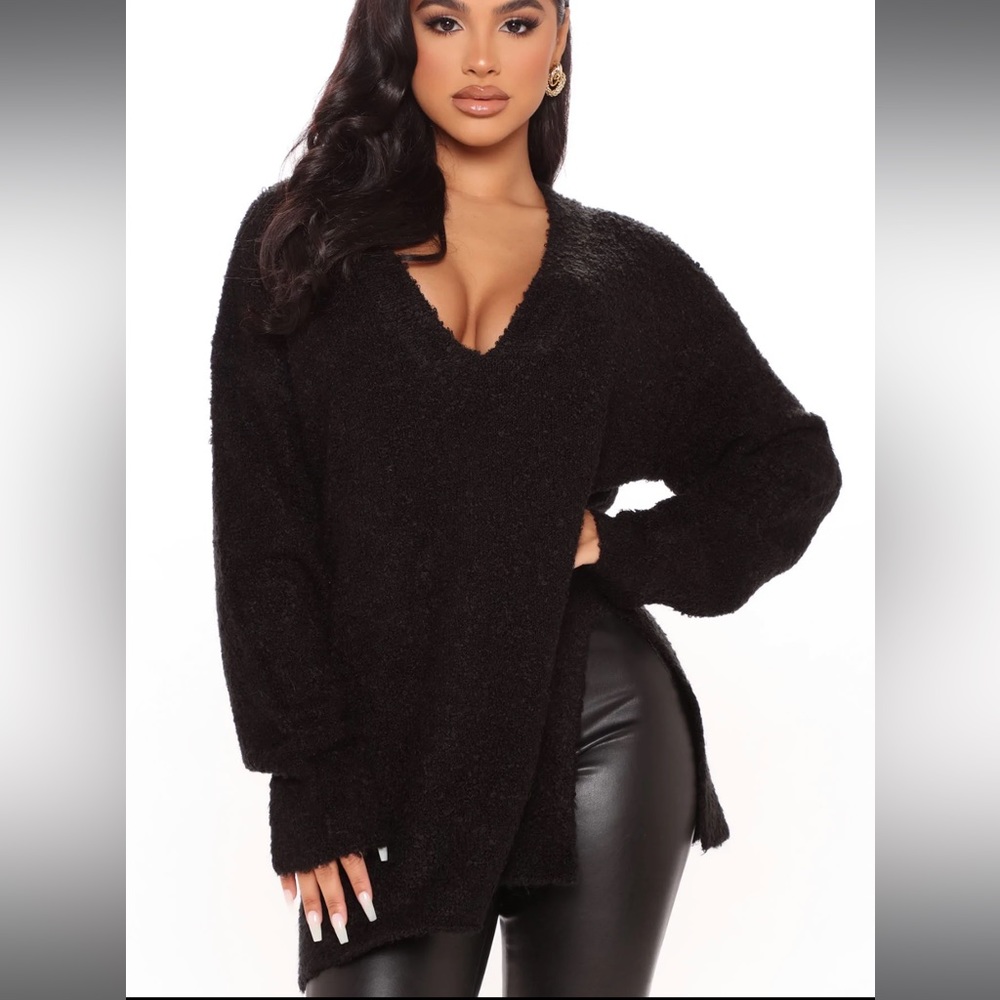 V neck sweater NWT